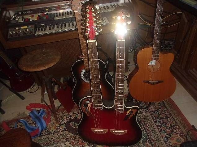 Strumenti musicali: Ovation Doppelhals 12/6 Seiten – Usato da Brittnau venduto da hei_7jdk