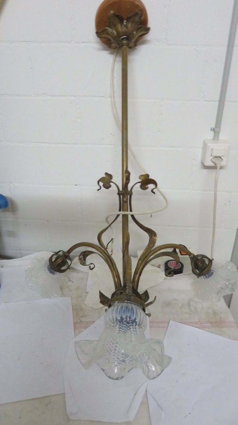 Lustres & lampes de plafonds: Deckenleuchte 3-armig Jugendstil messing – D'occasion à Wetzikon ZH par morda1954