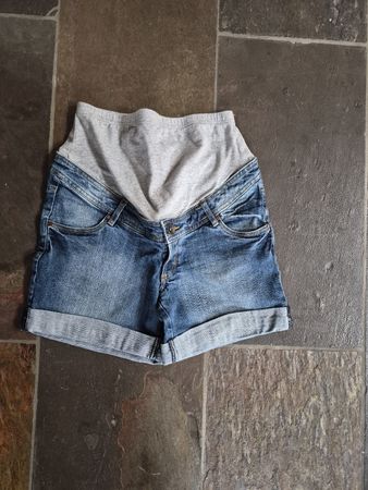 Umstands-Jeansshorts Gr. 36,wie neu