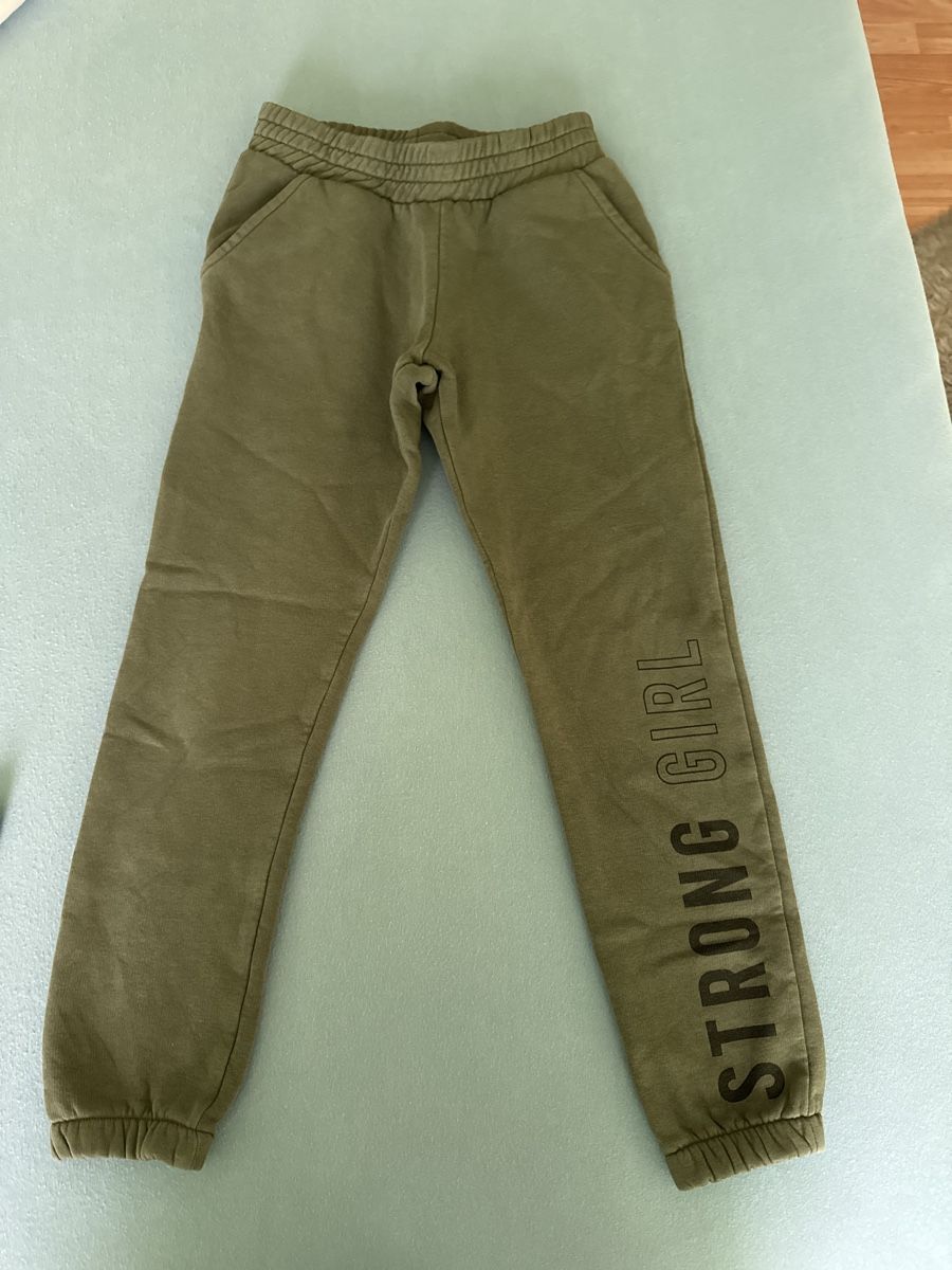 Pantaloni: 4 hose Gr. 140 – Usato da Füllinsdorf venduto da silberstern110 2