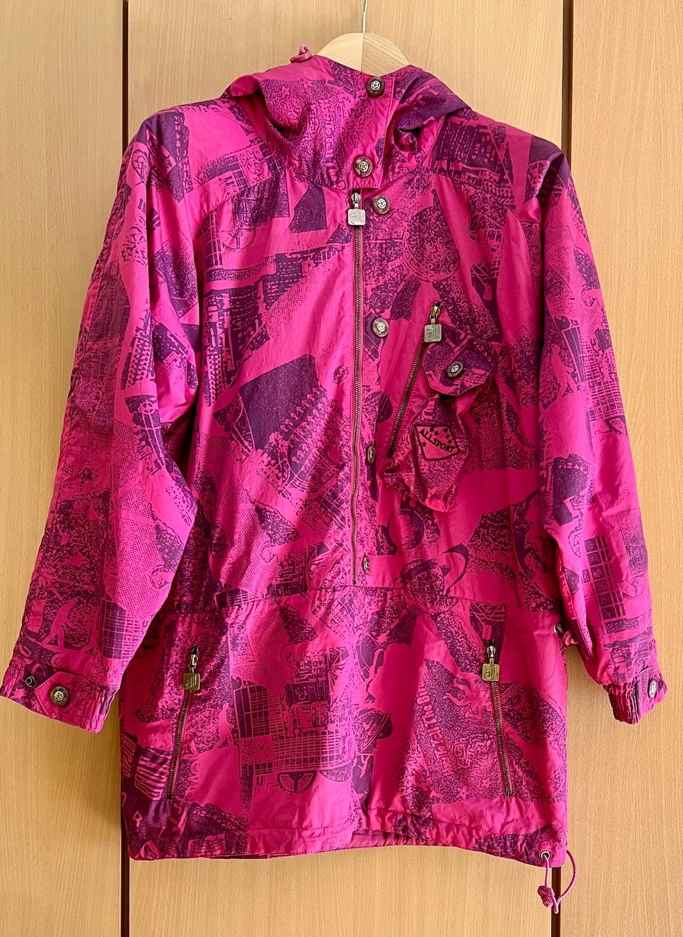 Allsport Giacche: Vintage Windbreaker Jacke M pink – Usato da Therwil venduto da blubblubblubb