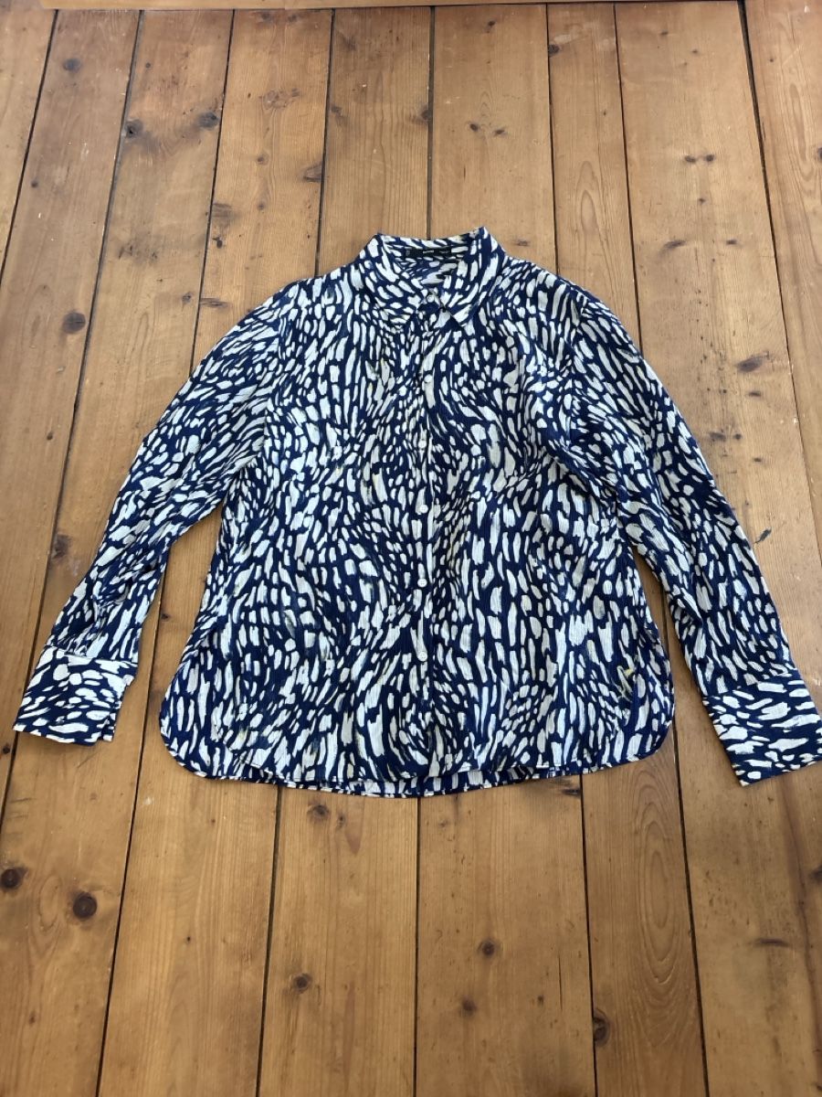 Mango Camicette: MNG Damen Bluse Gr. M, modern, blauweiss gemustert – Usato da Münchwilen TG venduto da BBJO 2