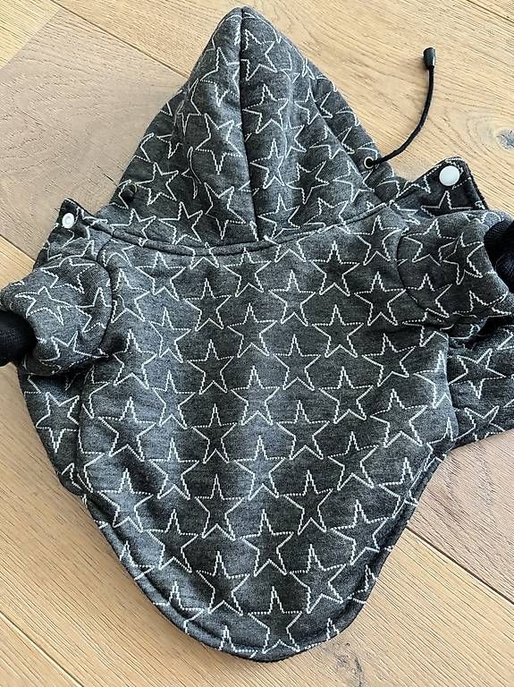 Abbigliamento: Hunde Jäckli – Usato da Büron venduto da Manu864