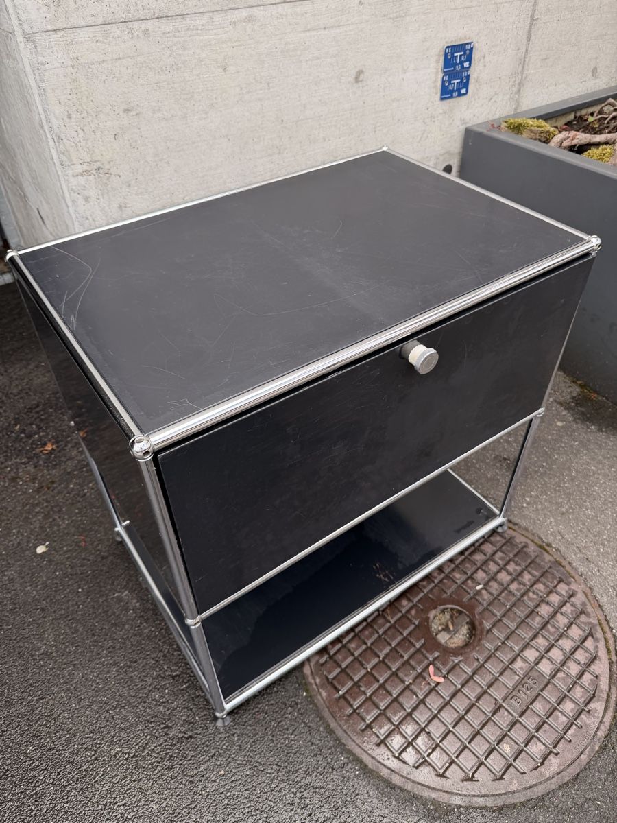 USM Kommoden: USM Haller Sideboard schwarz (2. Generation) – Gebraucht aus Oberwil b. Zug von hallihallo12