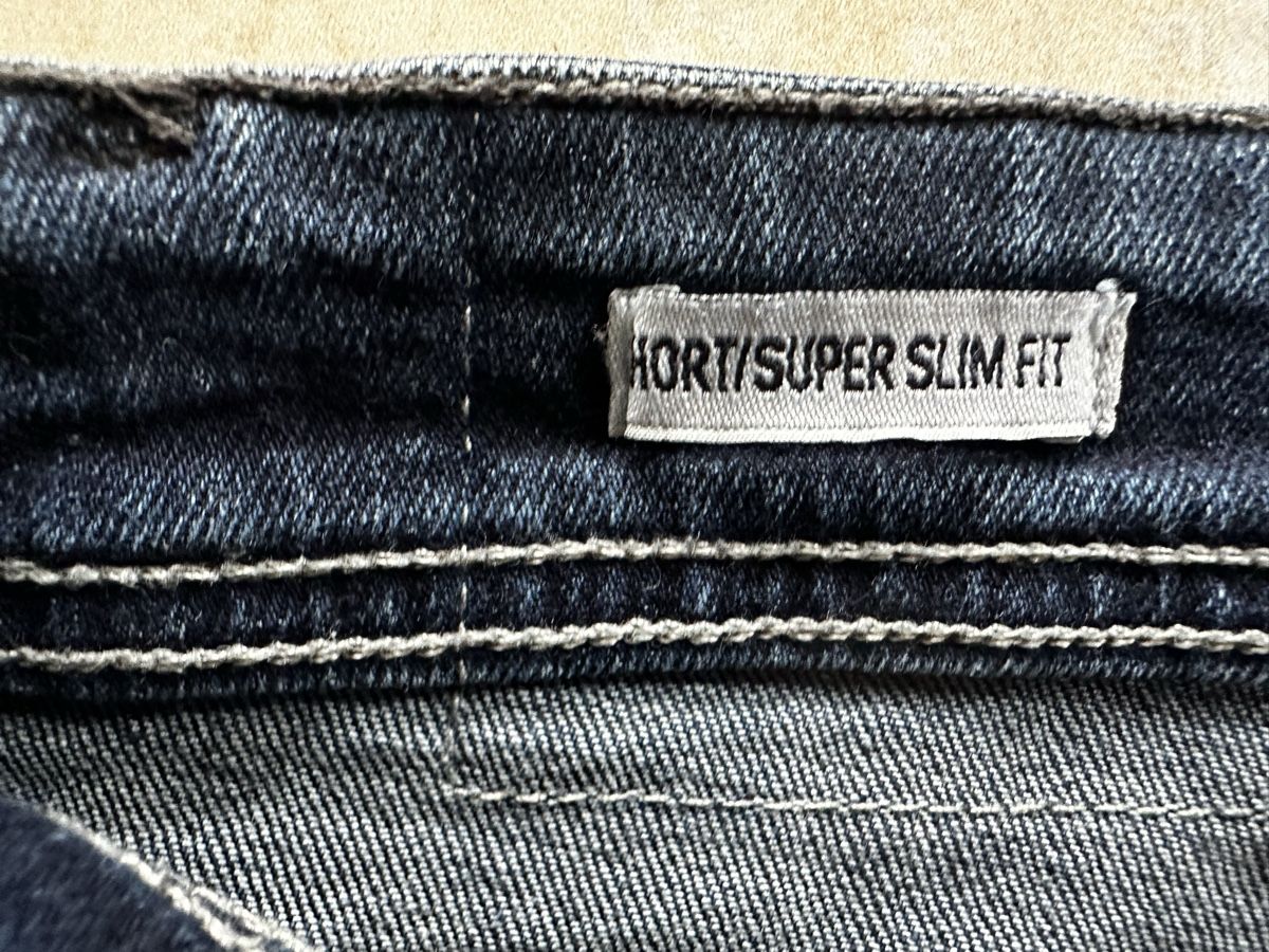 Jeans: Short Tiffosi  taille 32 (52) – Nuovo (secondo la descrizione) da Grône venduto da Amte73 3