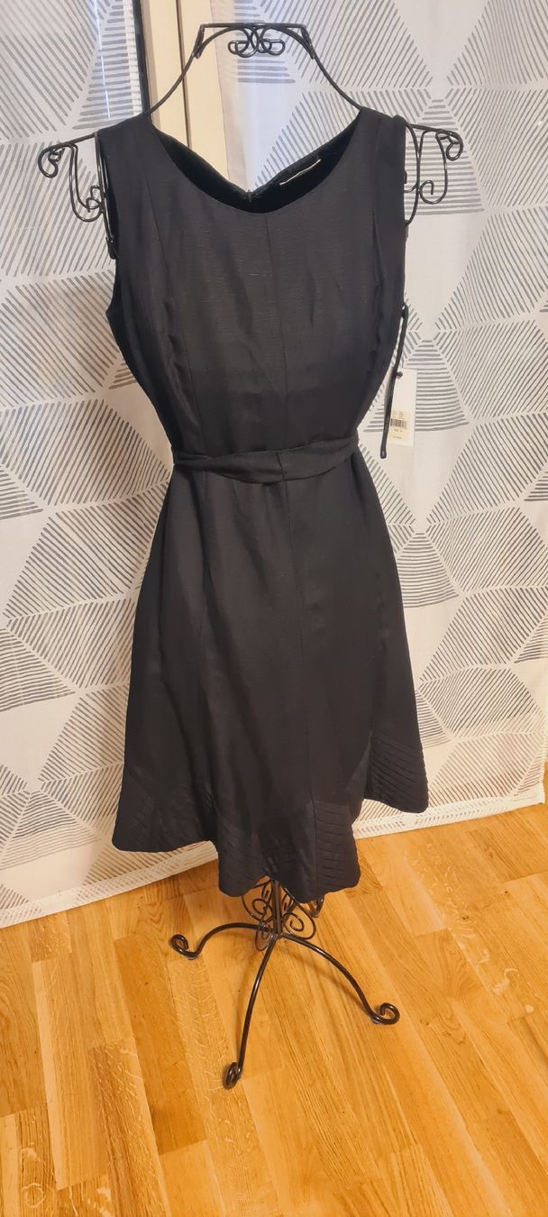 Calvin Klein Kleider: kleid gr 6 oder S von Calvin Klein original – Neu und originalverpackt aus zürich von janjaz 2