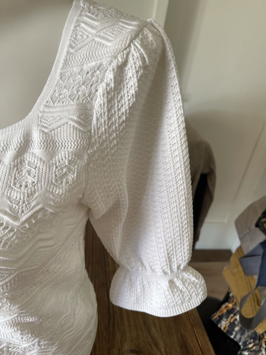 T-Shirts: Tricot blanc Studio S comme neuf lisez les mesures – Gebraucht aus Kloten von Vermicelles 2