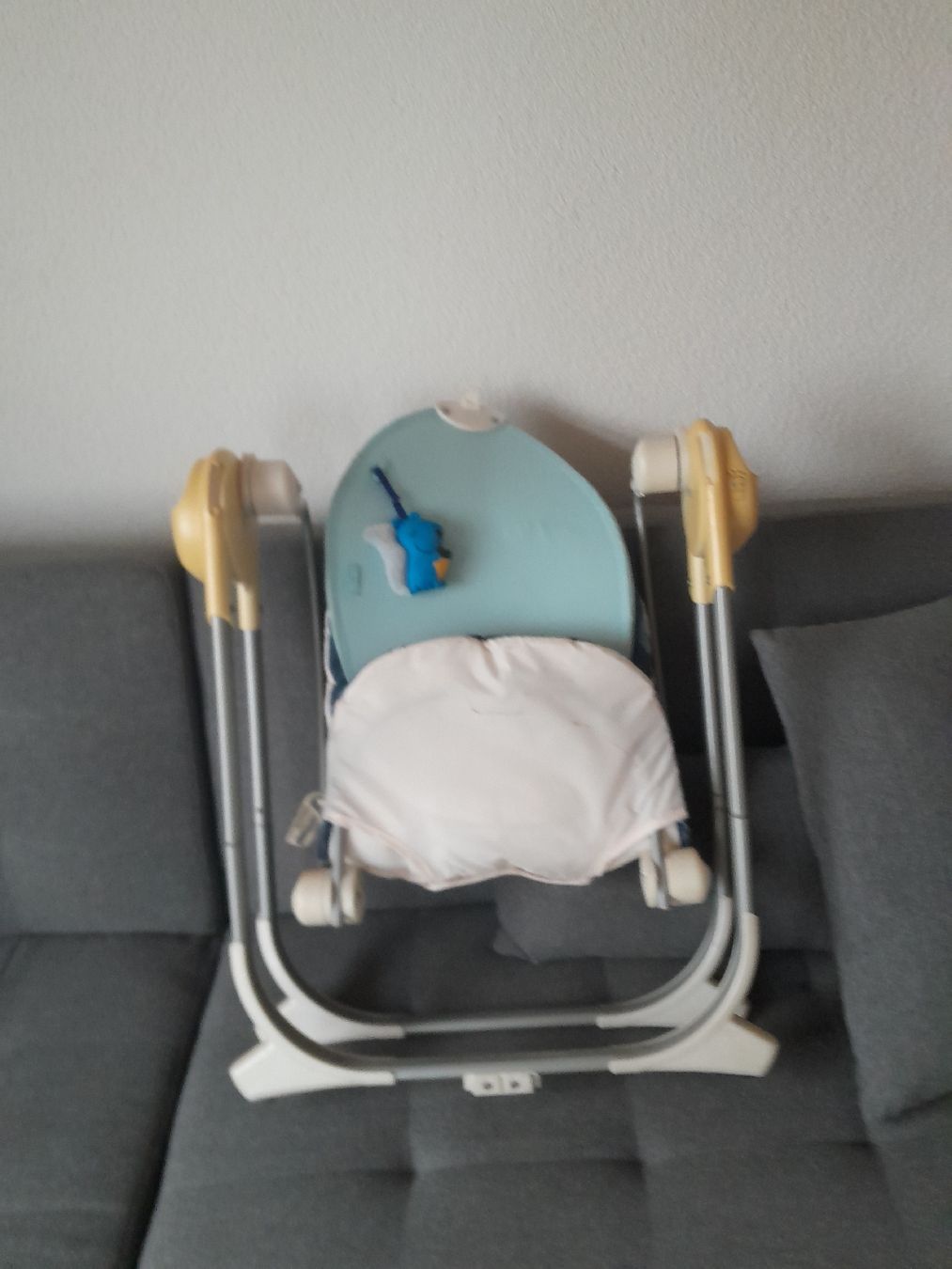 Chicco Sdraiette & Sdraiette a dondolo: Babyschaukel mit Wiegefunktion – Usato da Sumiswald venduto da Rotmy 1