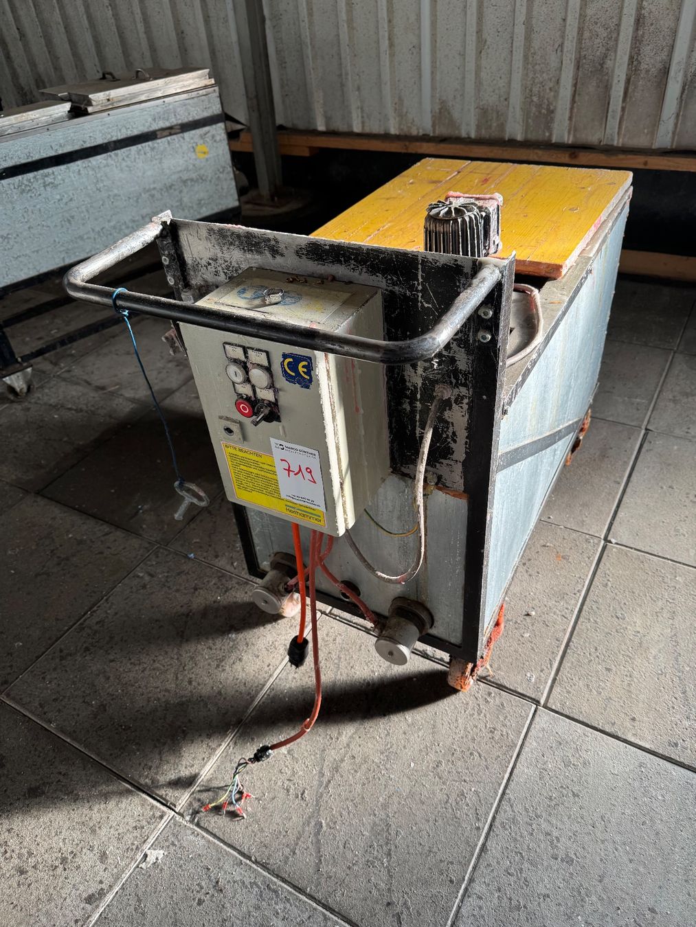 Tutte le macchine: 719 Mobiler Wachsschmelzkessel aus Liquidation – Usato da Derendingen venduto da Meisterstuecke