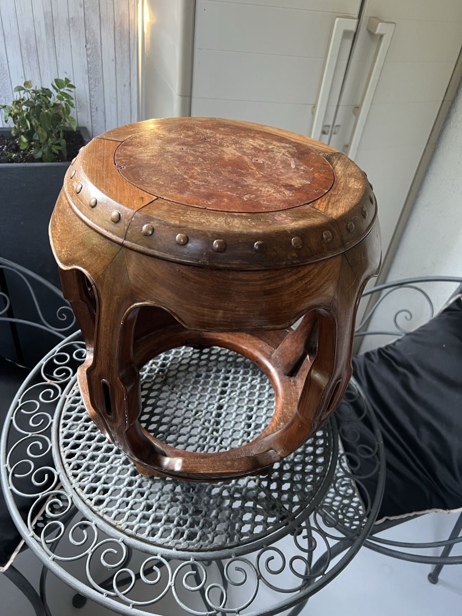 Sgabelli: Hocker/ Blumenständer/ Beistelltisch Gebraucht – Usato da Basel venduto da kiko9