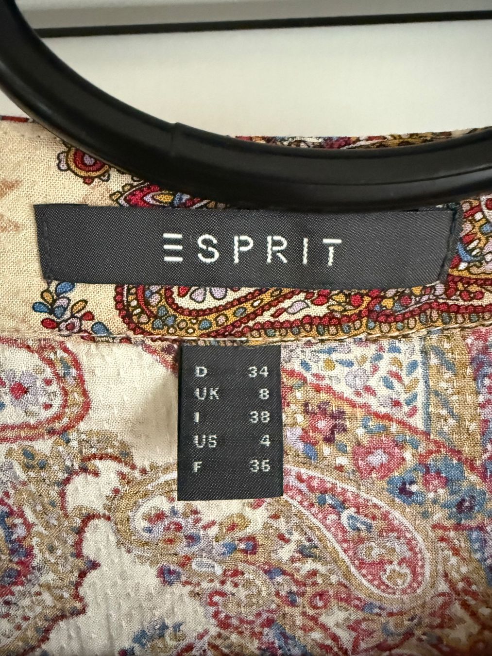 Esprit Camicette: Esprit tolles Blusenshirt aus Viskose, Gr. S – Usato da Niederweningen venduto da baghirac 4
