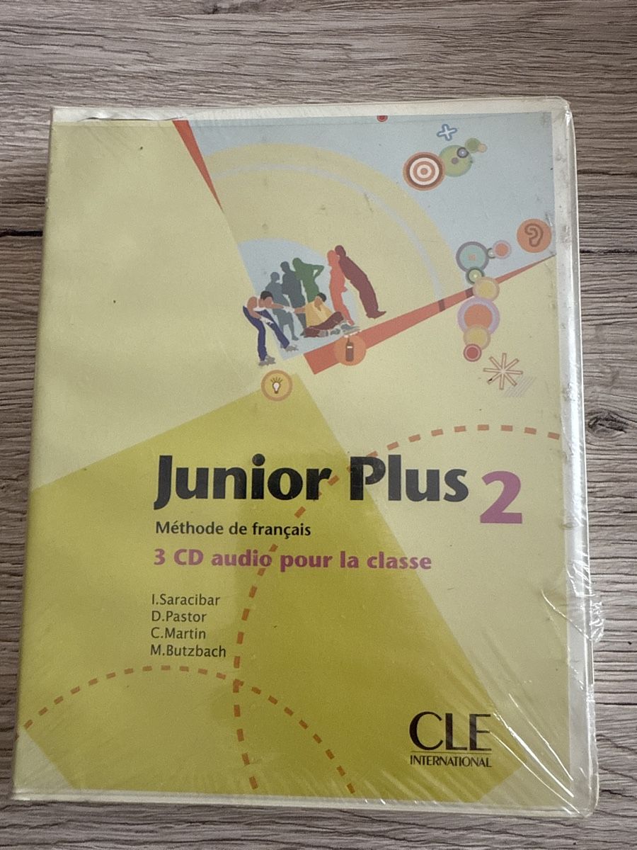 CD: Junior Plus 2 - 3CD audio pour la classe – Nuovo e nell'imballaggio originale da Genève venduto da DoualS