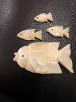4 Fische aus Knochen? Horn ?