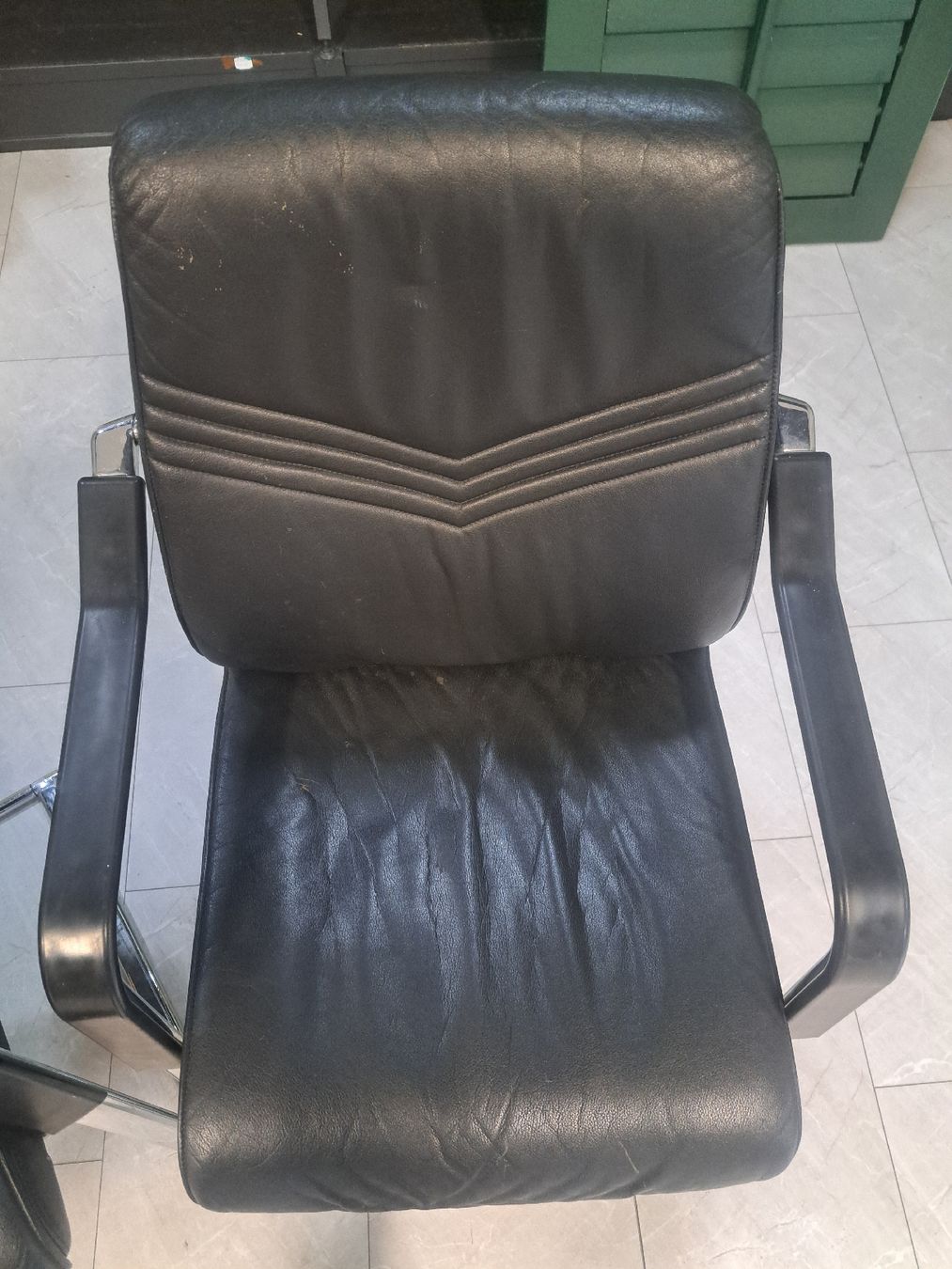 Stühle: 2 Leder Stuhl  – Gebraucht aus Zürich von far_yd8w 1