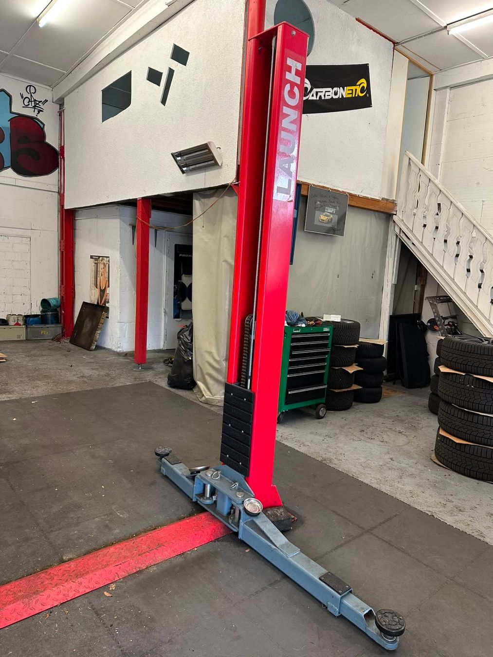 Piattaforme elevatrici & Crick: LAUNCH 2-Säulen-Autolift / Hebebühne 3,2 t, 380 V – Usato da Klingnau venduto da leobox 3
