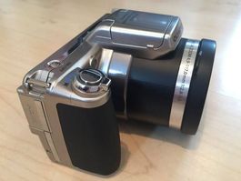 Olympus SP-800UZ, 14MP