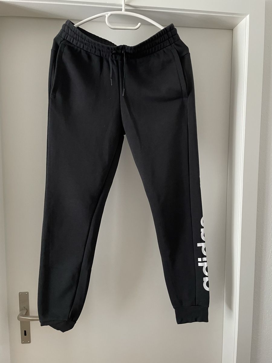 Adidas Pantaloni: Adidas Trainingshose selten getragen – Usato da Ipsach venduto da takacseni