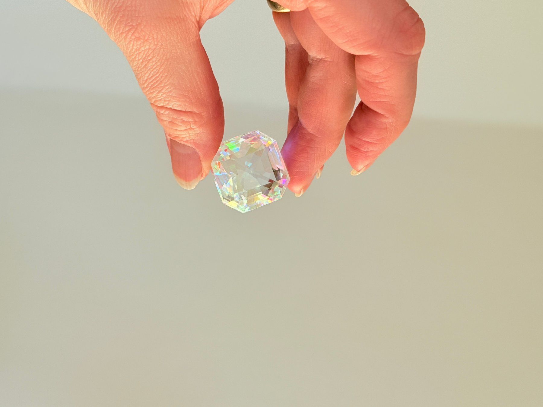 Pietre preziose: 65.35 Ct Asscher Cut Loose Gemstone Certified – Nuovo e nell'imballaggio originale da Genève venduto da AWWA 2