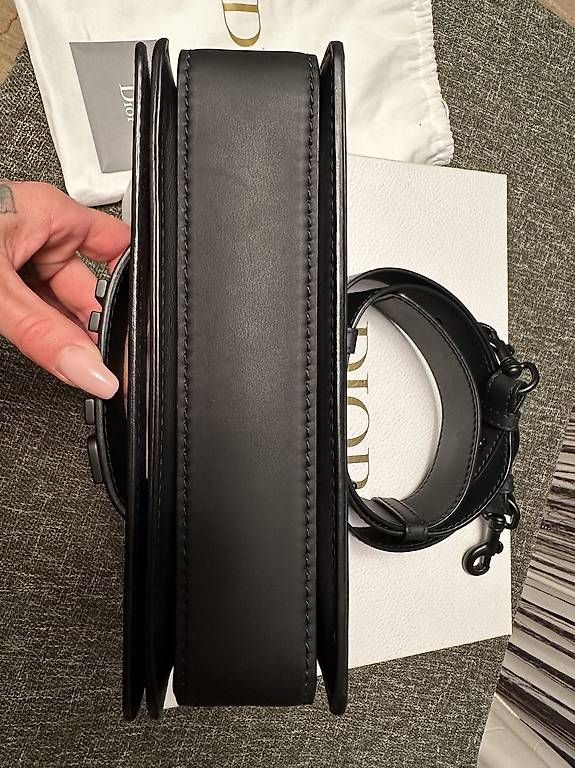 Sacs femmes: 4.DIOR Dio( R )Evolution Flap Bag Black – D'occasion à Dübendorf par lilasonderbar 2