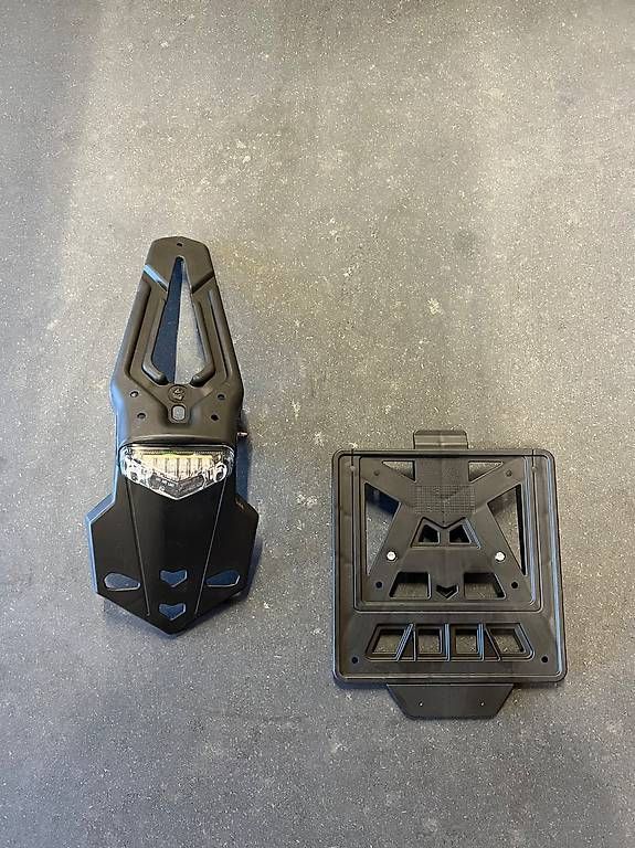 Tutti i ricambio per moto: KTM EXC Nummernschild Halter – Usato da Brunnen venduto da san_9qlb