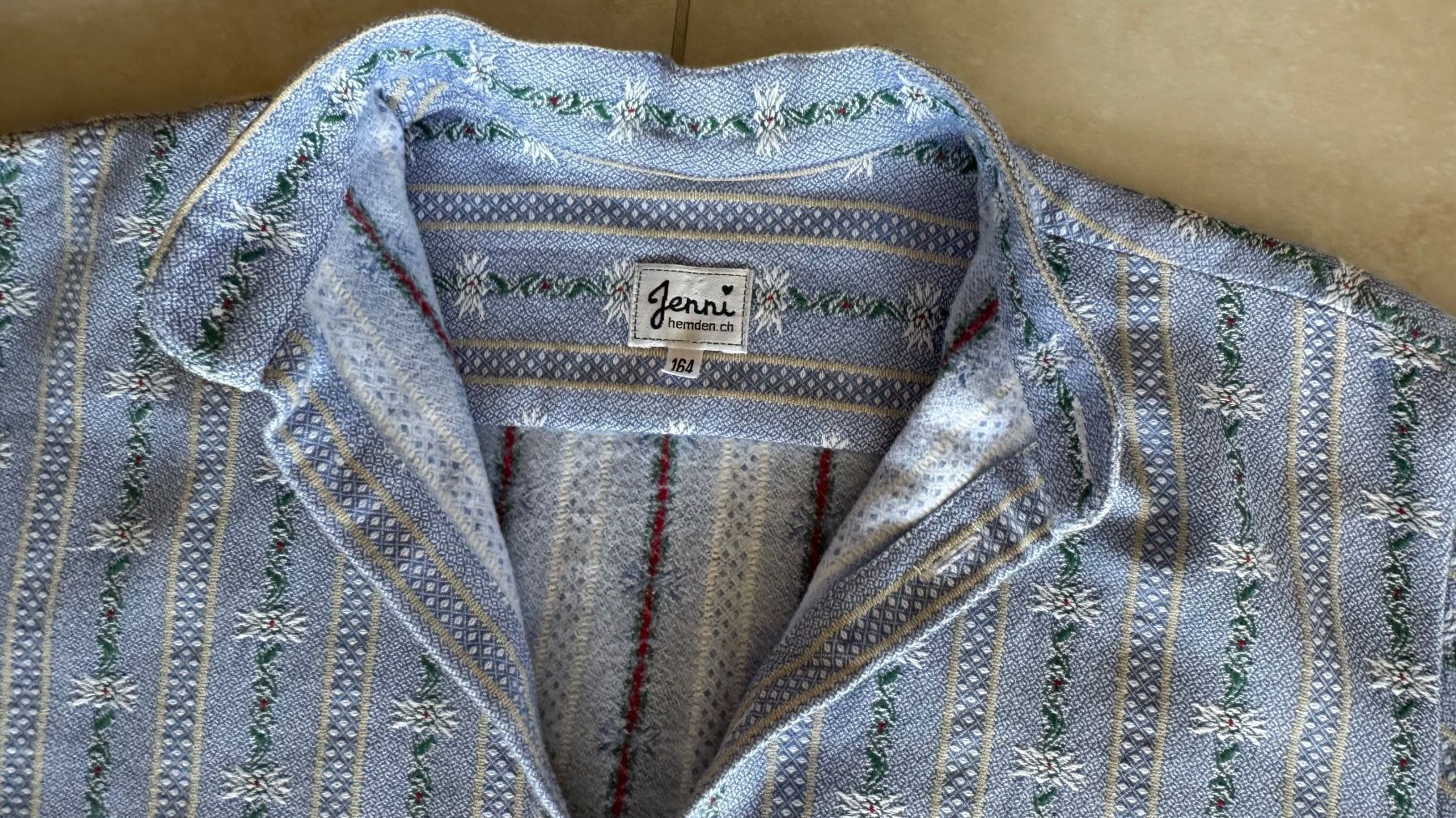 Camicie, T-shirt & Polo: Jenni Edelweisshemd, hellblau, Gr. 164 – Usato da Dittingen venduto da Paprika8 2