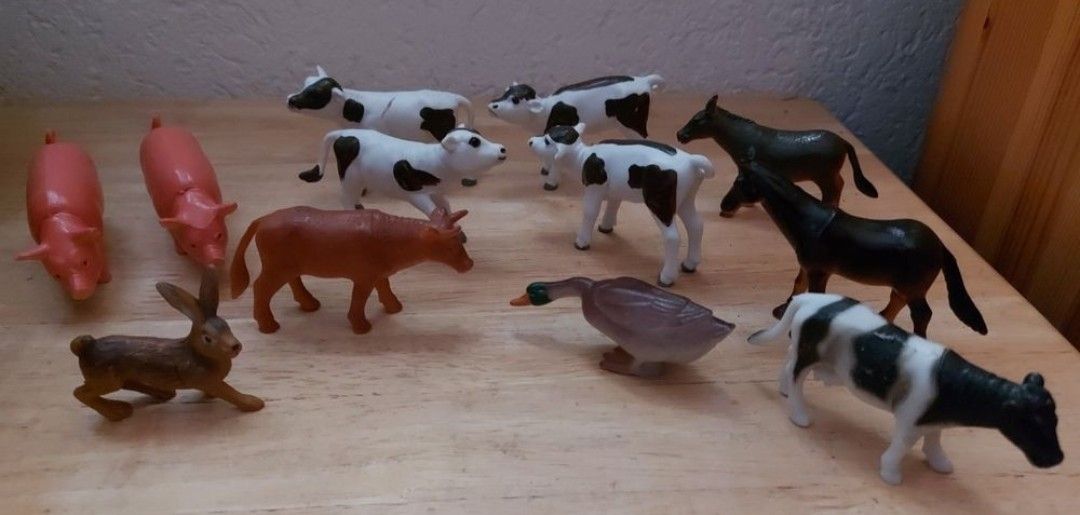Jouets: Plastiktiere  – D'occasion à Steinen par bruvlatur86