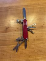 Victorinox Offiziersmesser rot