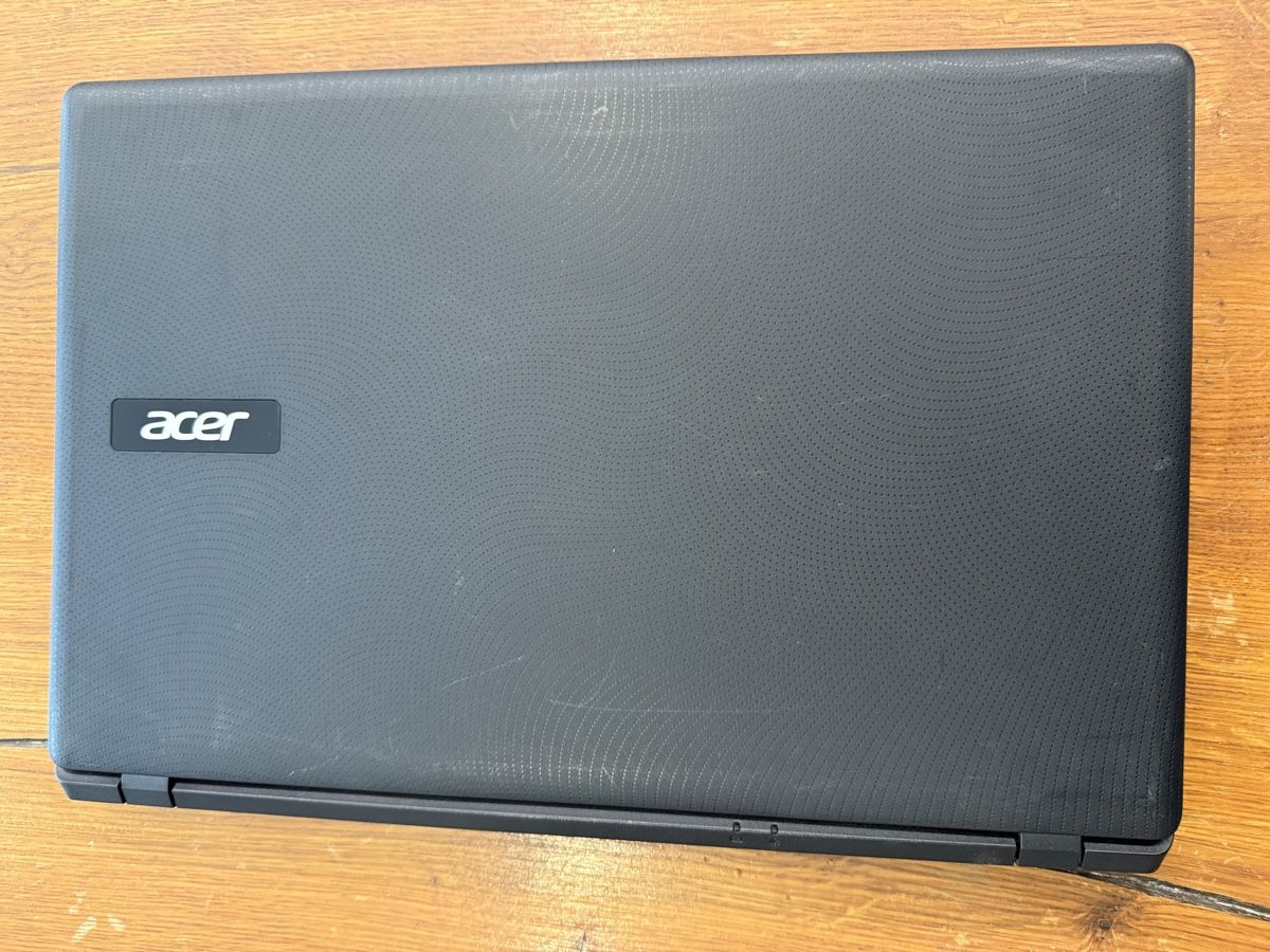 Acer Notebooks: Acer Aspire ES1-520 – Defekt aus Riddes von pan_jbg8 3