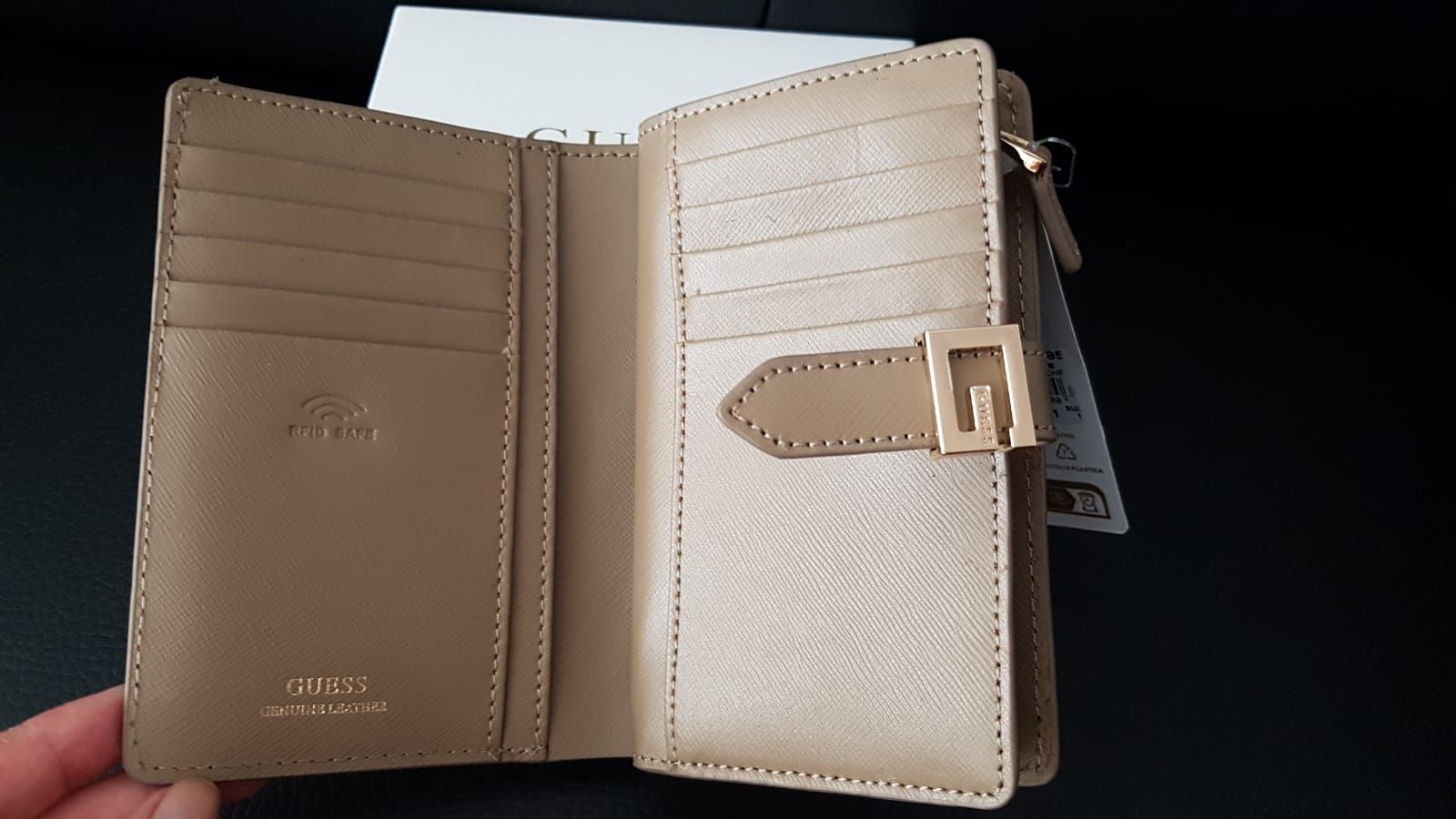 Guess Portamonete: Portemonnaie Guess Leder. – Nuovo e nell'imballaggio originale da Zürich venduto da ata_c8nh 1