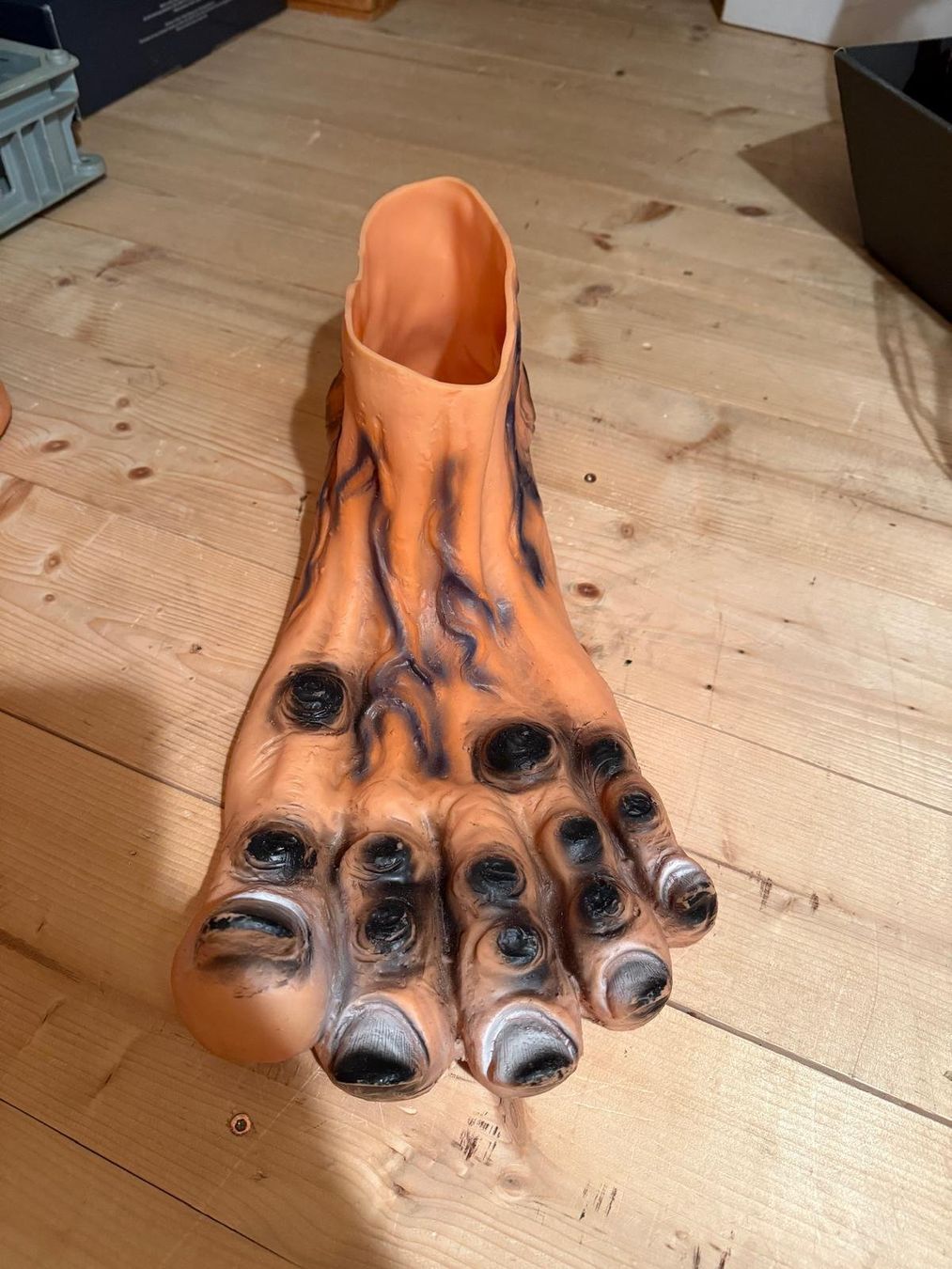 Herrenschuhe: Halloween oder Grusel Party - Monsterfüsse aus Gummi – Gebraucht aus Auw von Francis07 1