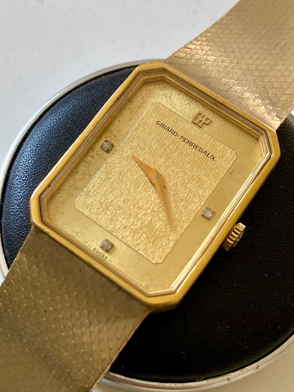Girard-Perregaux Orologi: Girard Perregaux Tank full integrated strap - Full Set Rare – Usato da Küsnacht ZH venduto da Pedramy 4