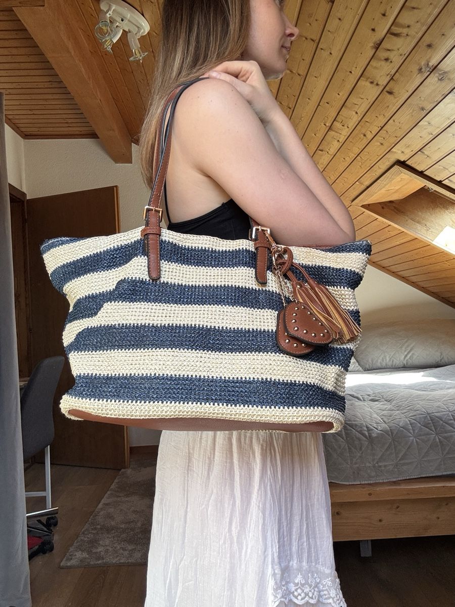 Borse da donna: Sac cabas style marin rayé bleu et beige – Usato da Vuippens venduto da Anna_as