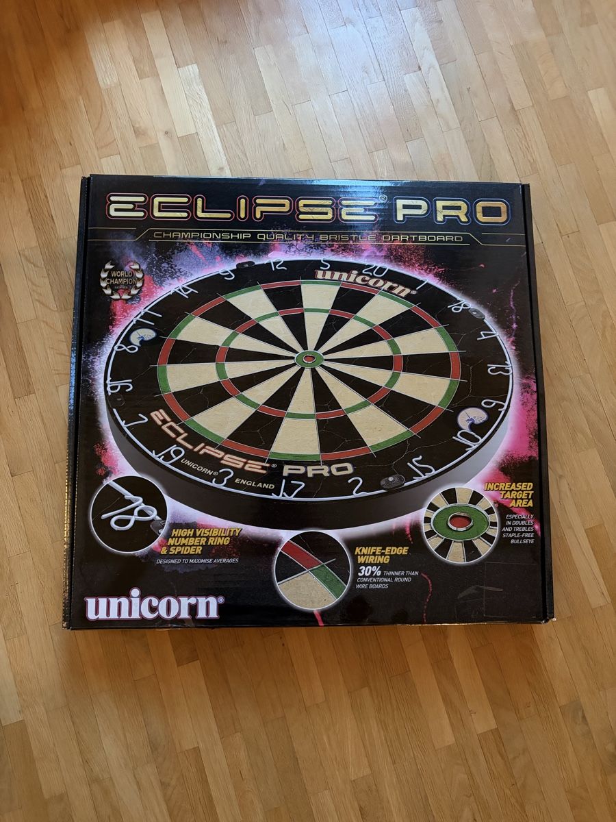 Bogenschiessen: Unicorn Eclipse Pro Dartboard inkl. Schutzring – Gebraucht aus Bülach von ann_2ry2
