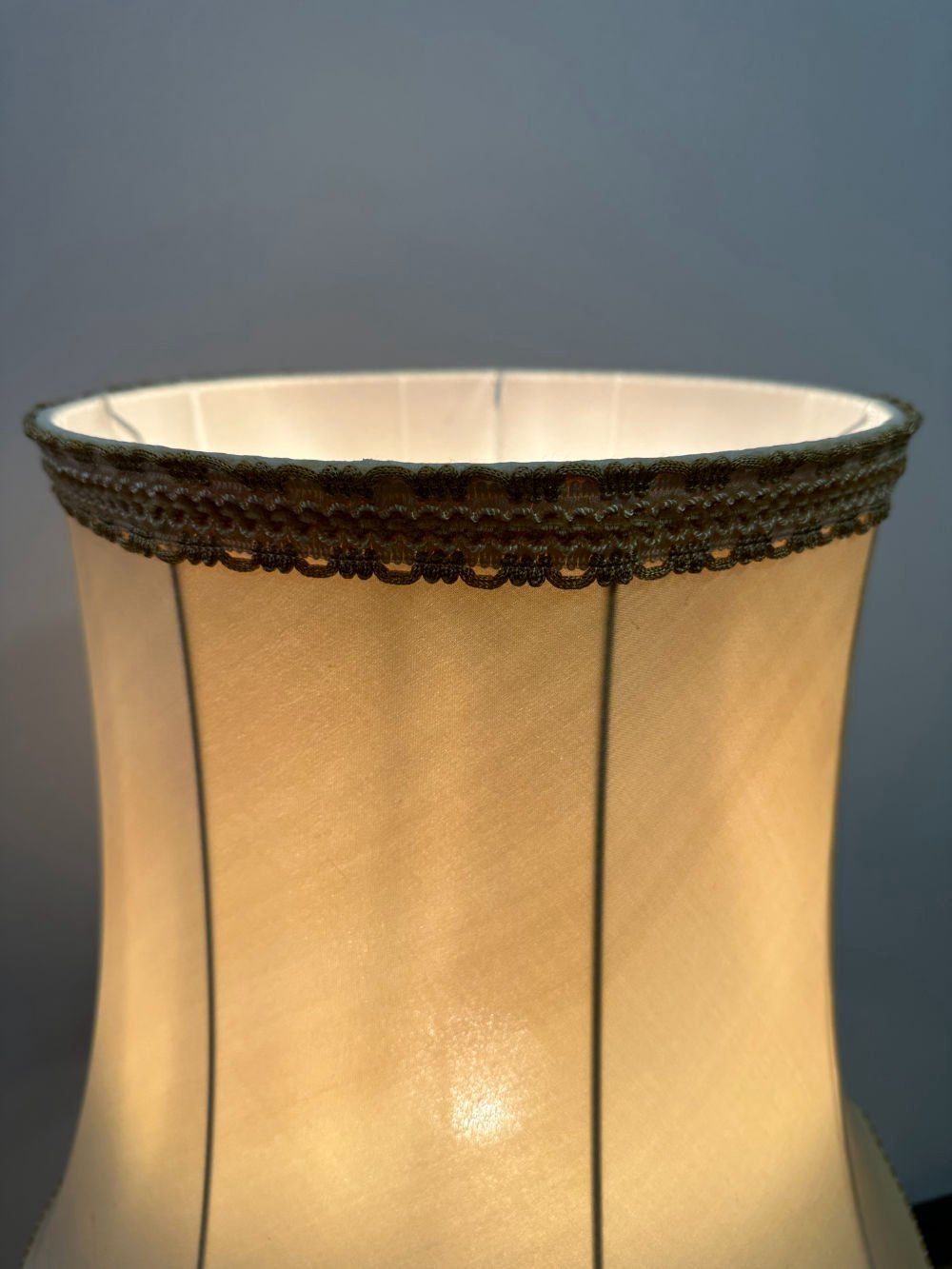Lampade: Vintage Nachttischlampe/ Wohnzimmerlampe – Usato da Obernau venduto da Arche_Noah_Brocki 4