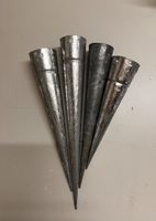 4 Metall-Kegelform für Garten Deko