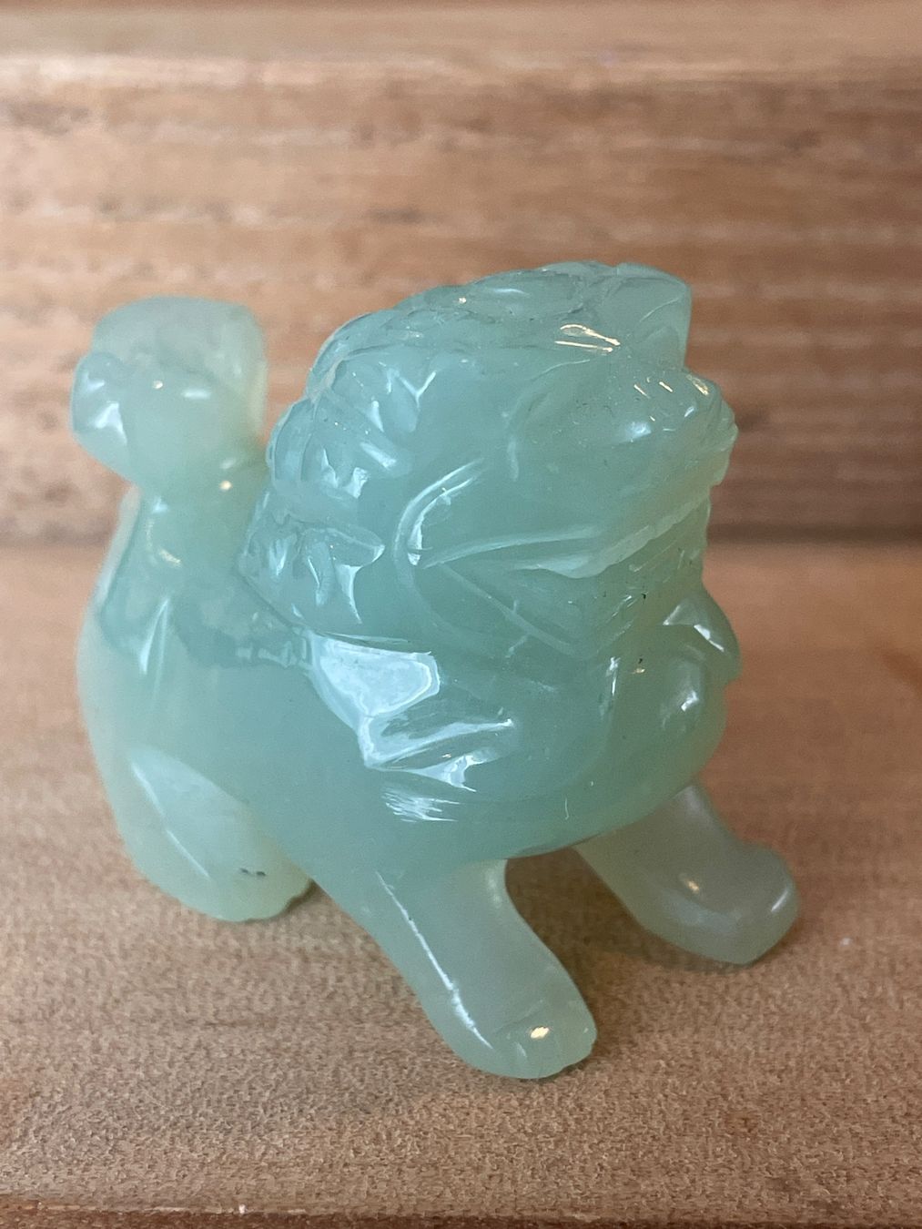 Statuette: Jadeit Stein Tierfigur, chinesischer Wächter Löwe hell – Usato da Embrach venduto da Gauvain1