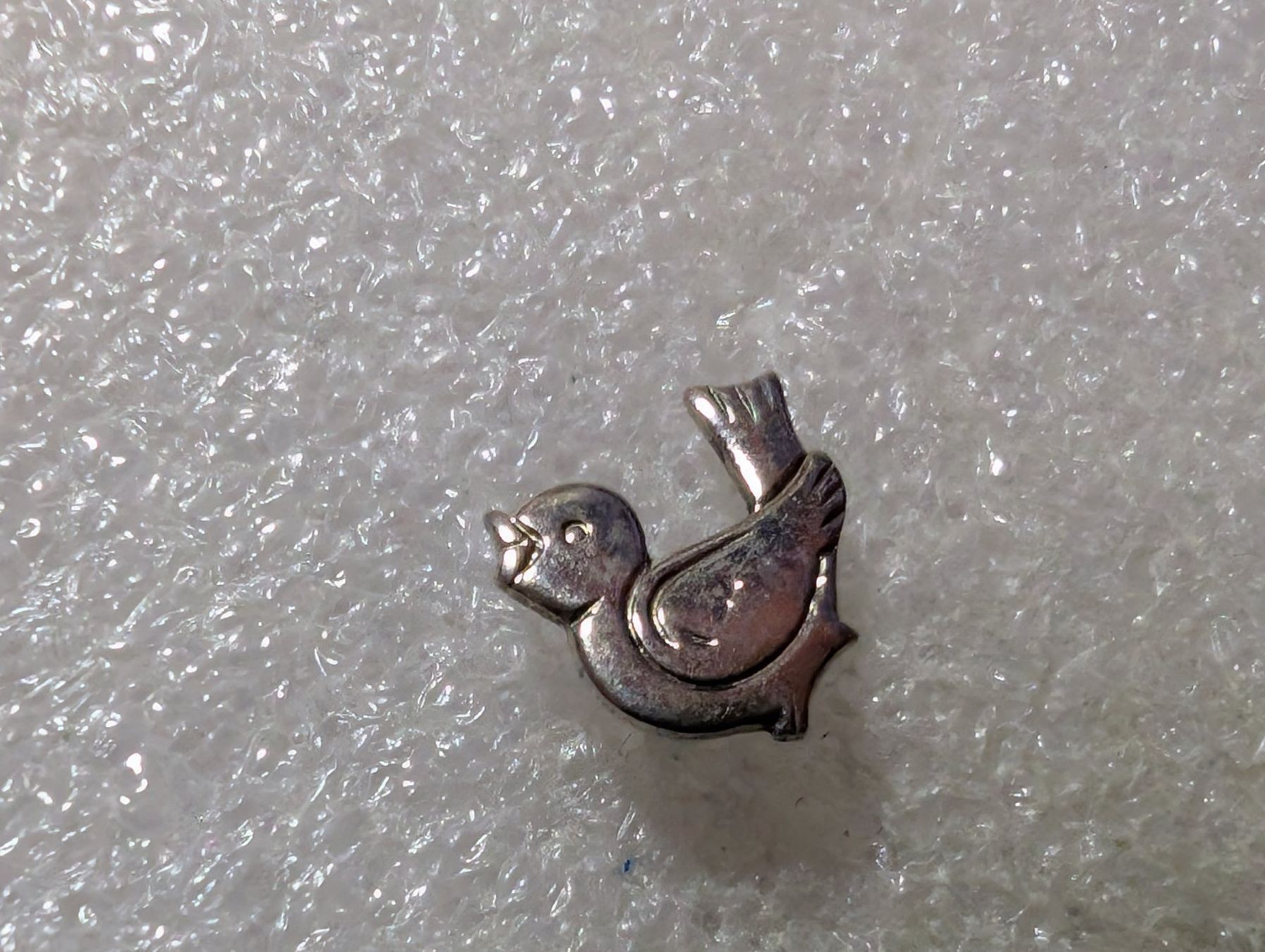 Placchette & Badge: Ansteckpin 122: Vogel – Usato da Oppligen venduto da Pin-Fall-Shop