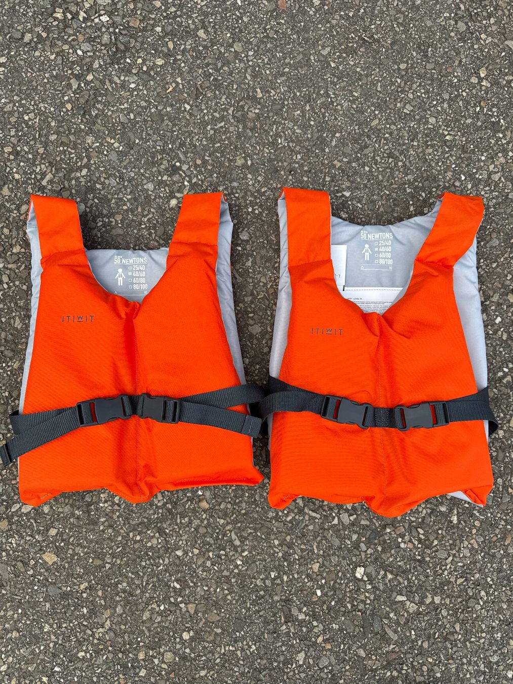 Decathlon Giubbotti di salvataggio: 2er Set Schwimmwesten orange, Gr. M – Nuovo (secondo la descrizione) da Oensingen venduto da dh77mc