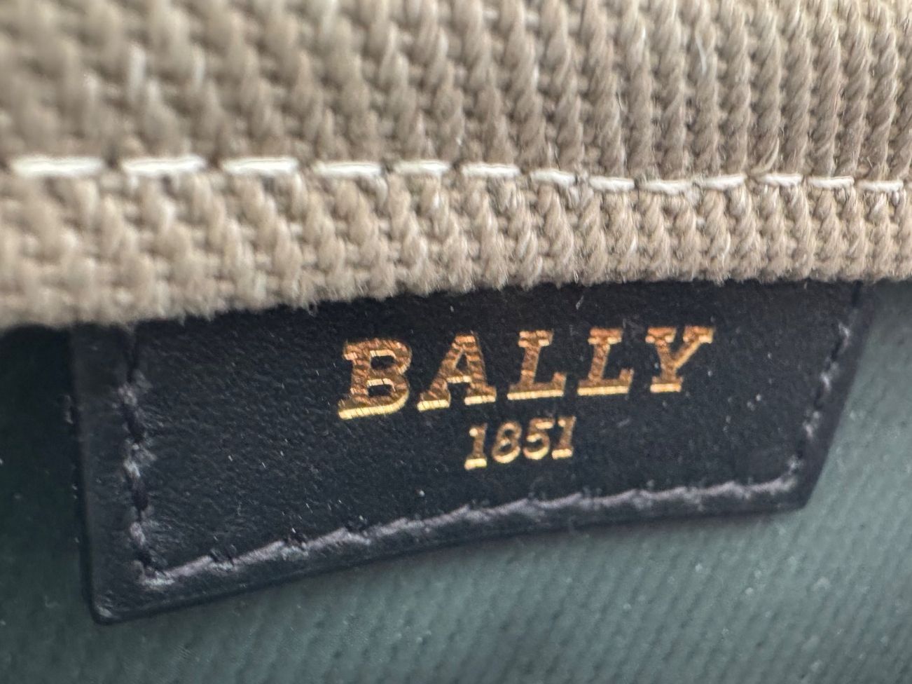 Bally Borse: Bally Schopper Tasche NEU | NP 700+ Fr. – Nuovo (secondo la descrizione) da Zollikon venduto da cielles 5