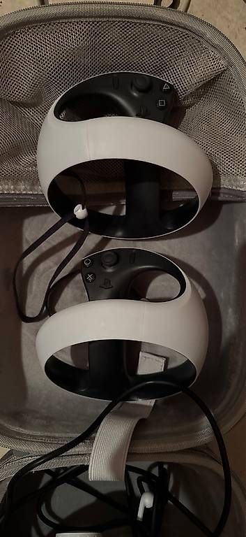Casco VR: PlayStation VR2  – Usato da St-Imier venduto da raphael_hadorn 2