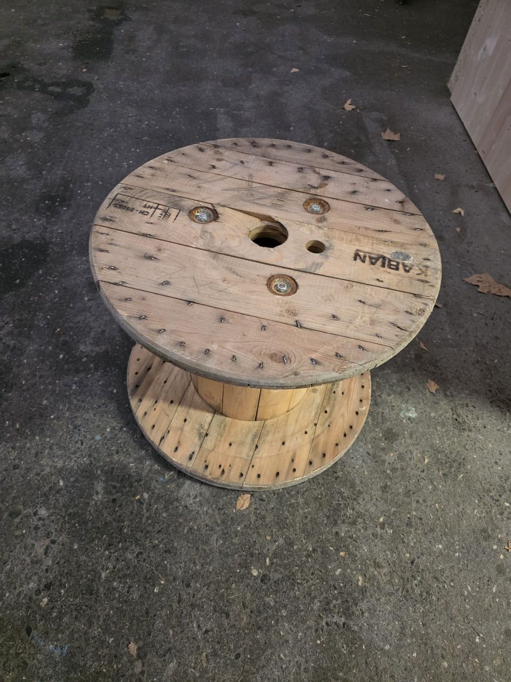 Articoli in legno: Kabelrolle aus Holz - Bobine – Usato da Tschingel venduto da Olivia.S