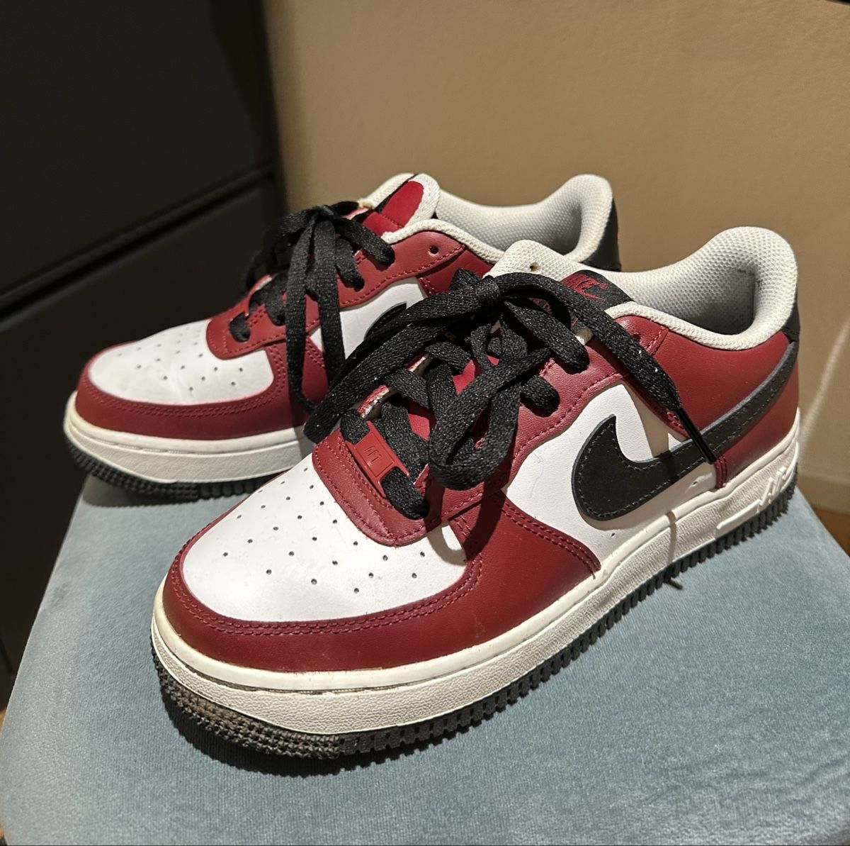 Nike Scarpe da donna: Nike Air Force 1 Sneaker, Grösse 38 – Usato da Dietikon venduto da Zebrino_10 1