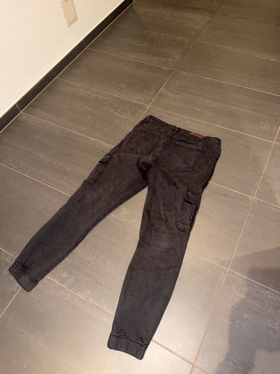 Only Pantaloni: Cargohose von Only – Usato da Schenkon venduto da jul_vnk7 1