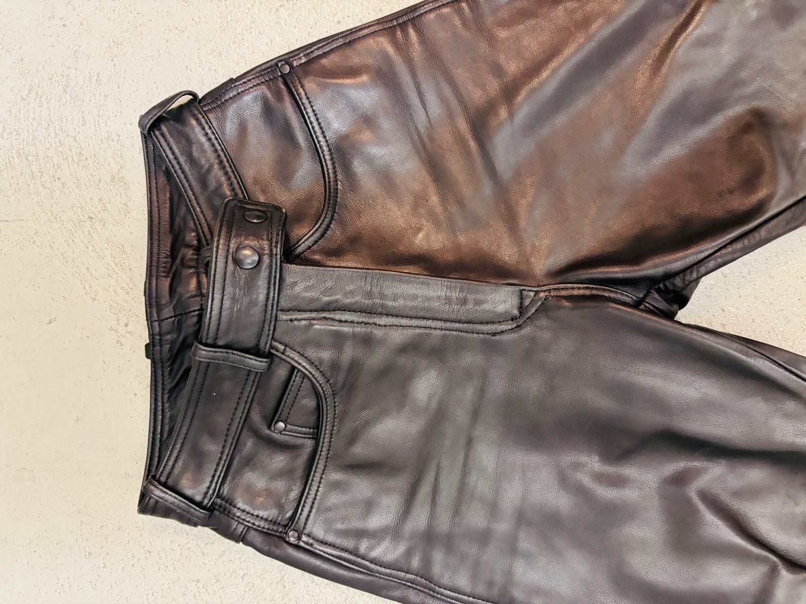 Pantaloni: Motorrad Lederhose – Usato da Dietlikon venduto da sam_y9h8 3