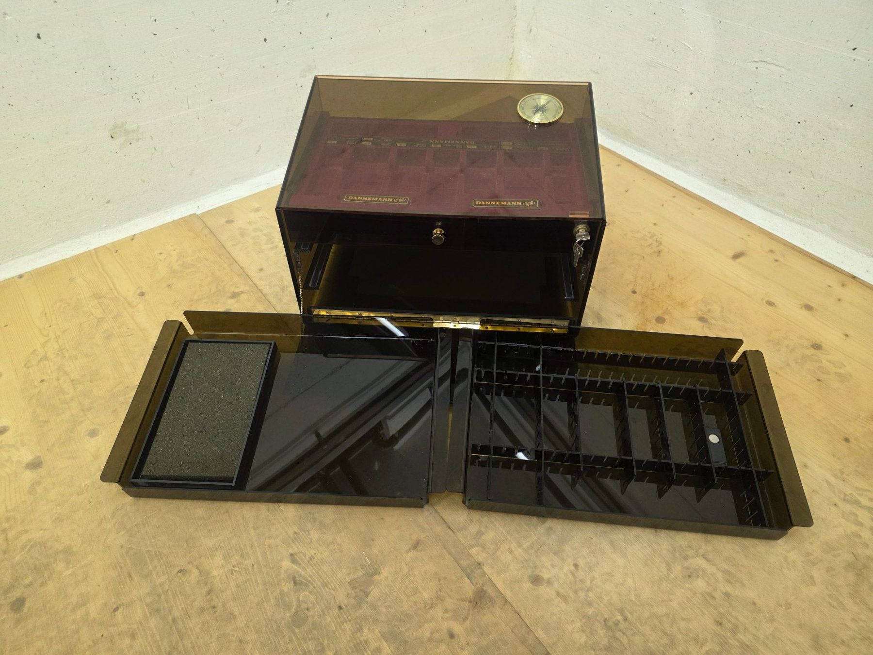 Humidor per sigari: DANNEMANN Zigarren Humidor ohne Strom – Usato da Münchenbuchsee venduto da LuupBrocki 1