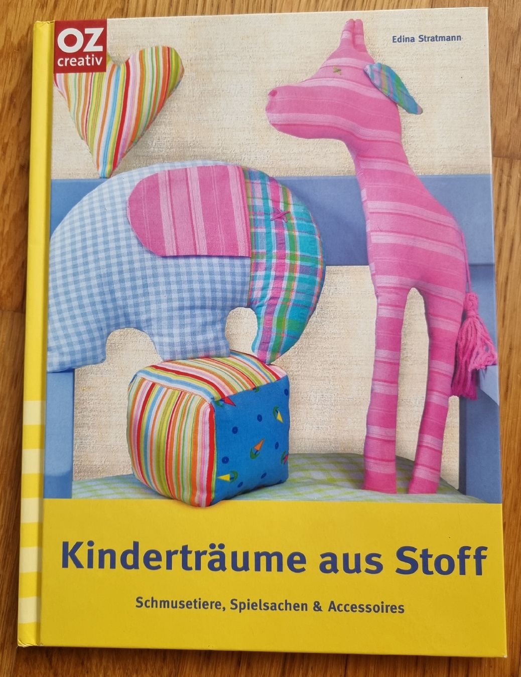 Libri: Kinderträume aus Stoff – Nuovo (secondo la descrizione) da Luzern venduto da Luzern_Energy