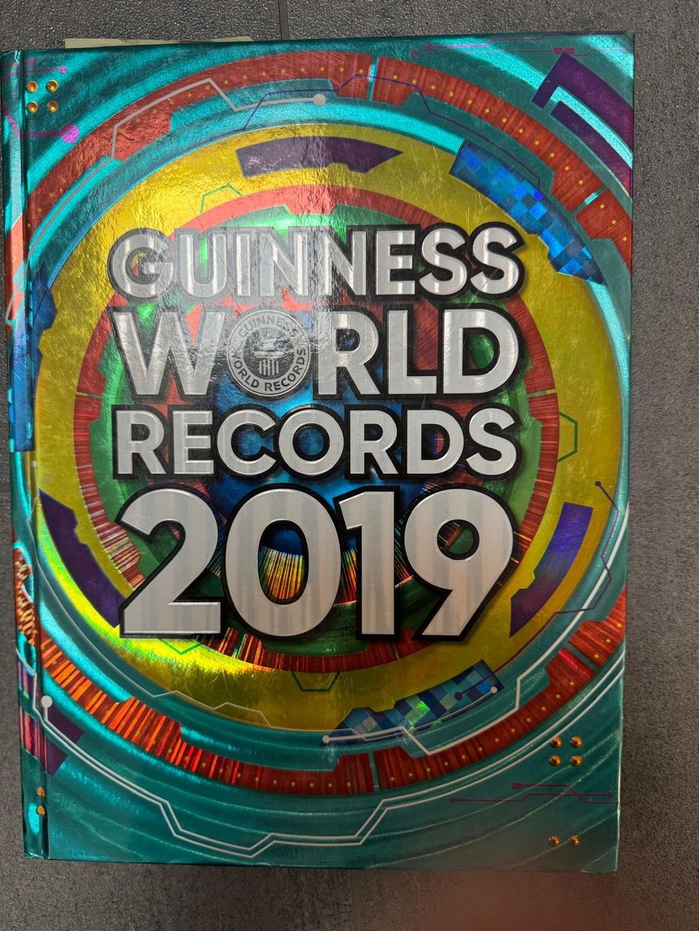 Libri: Guinness World Records 2019 – Usato da Hildisrieden venduto da volpe08
