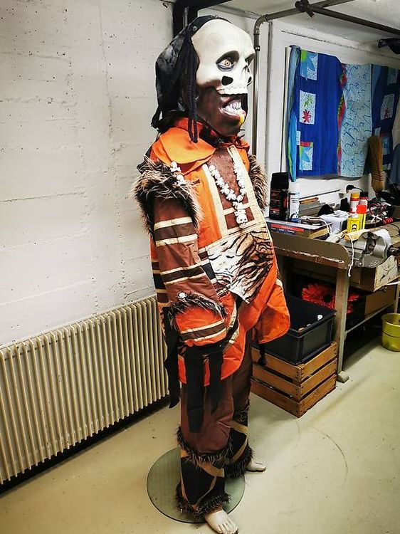 Costumi: Kostüm VooDoo – Usato da Bleienbach venduto da ven_k5rv