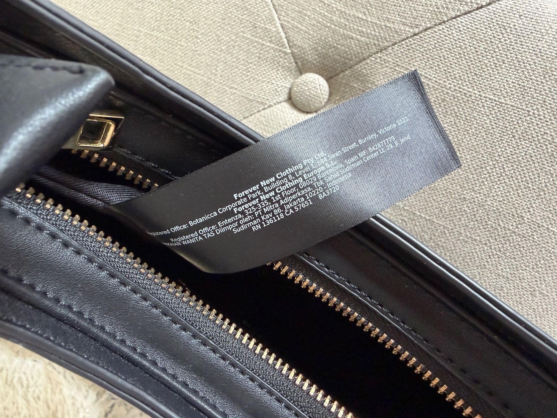 Borse da donna: Forever New Tasche aus Eco Leder – Usato da Wädenswil venduto da Alice_style 6