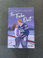 The fake out von Stephanie Archer